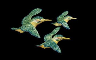 Beswick Hand Painted Wall Hanging Trio of Kingfishers, flying to the right, model no.729, medium and