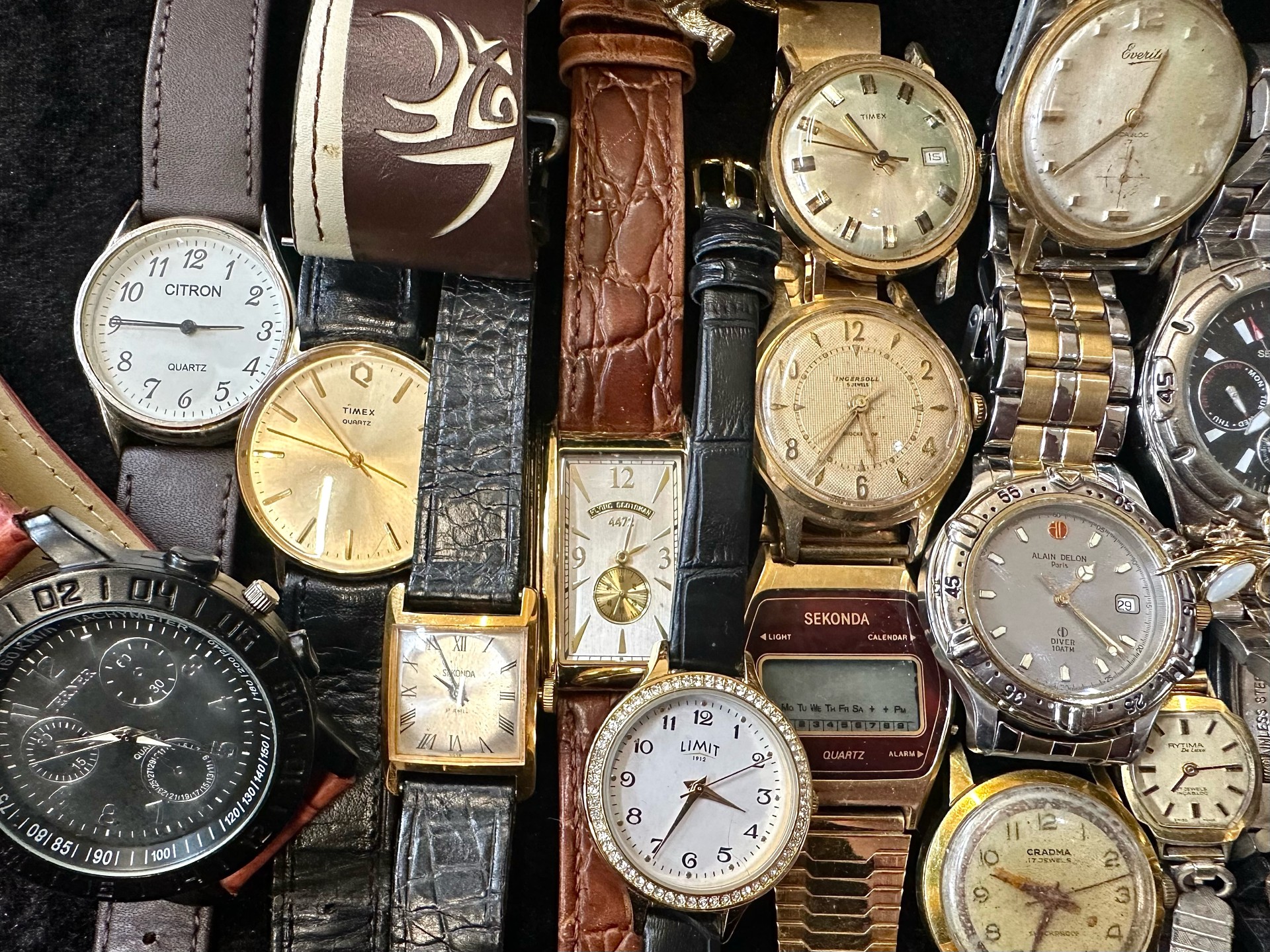 A Collection of Ladies & Gentleman's Wristwatches, mostly boxed to include Sekonda, Timex, Lorus, - Image 5 of 6