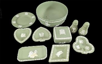 Collection of Wedgwood Green Jasper, including a large fruit bowl, plate, salt and pepper pots,