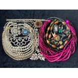 A Collection of Vintage Costume Jewellery to include necklaces, pearls, brooches, gold tone