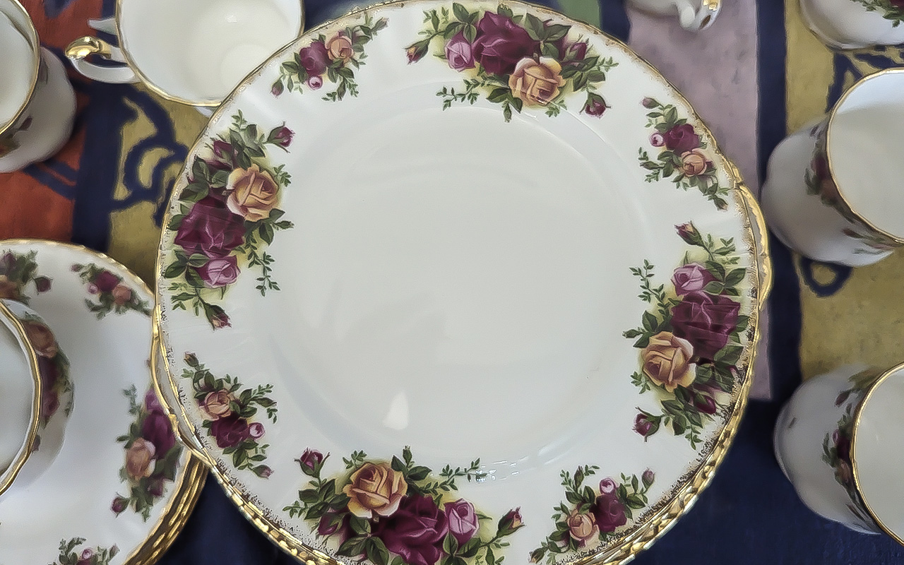 Royal Albert 'Old Country Roses' Tea/Dinner Service, comprising tea pot, milk jug, sugar bowl, ten - Image 3 of 4