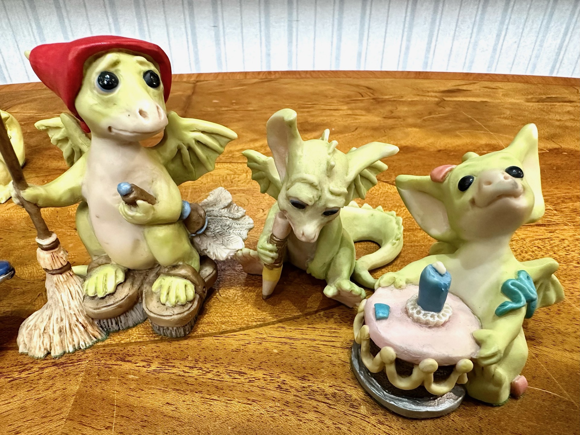 Box of 18 'Whimsical World of Pocket Dragons', assorted dragon figures. - Image 5 of 5