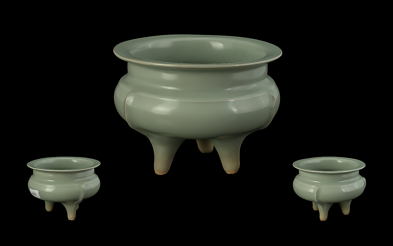 Guan Celadon Tripod Censer