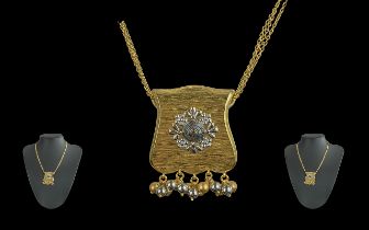Indian Jewellery Ladies 20ct Gold Stone Set Pendant / Necklace. With Attached 20ct Gold Chain.