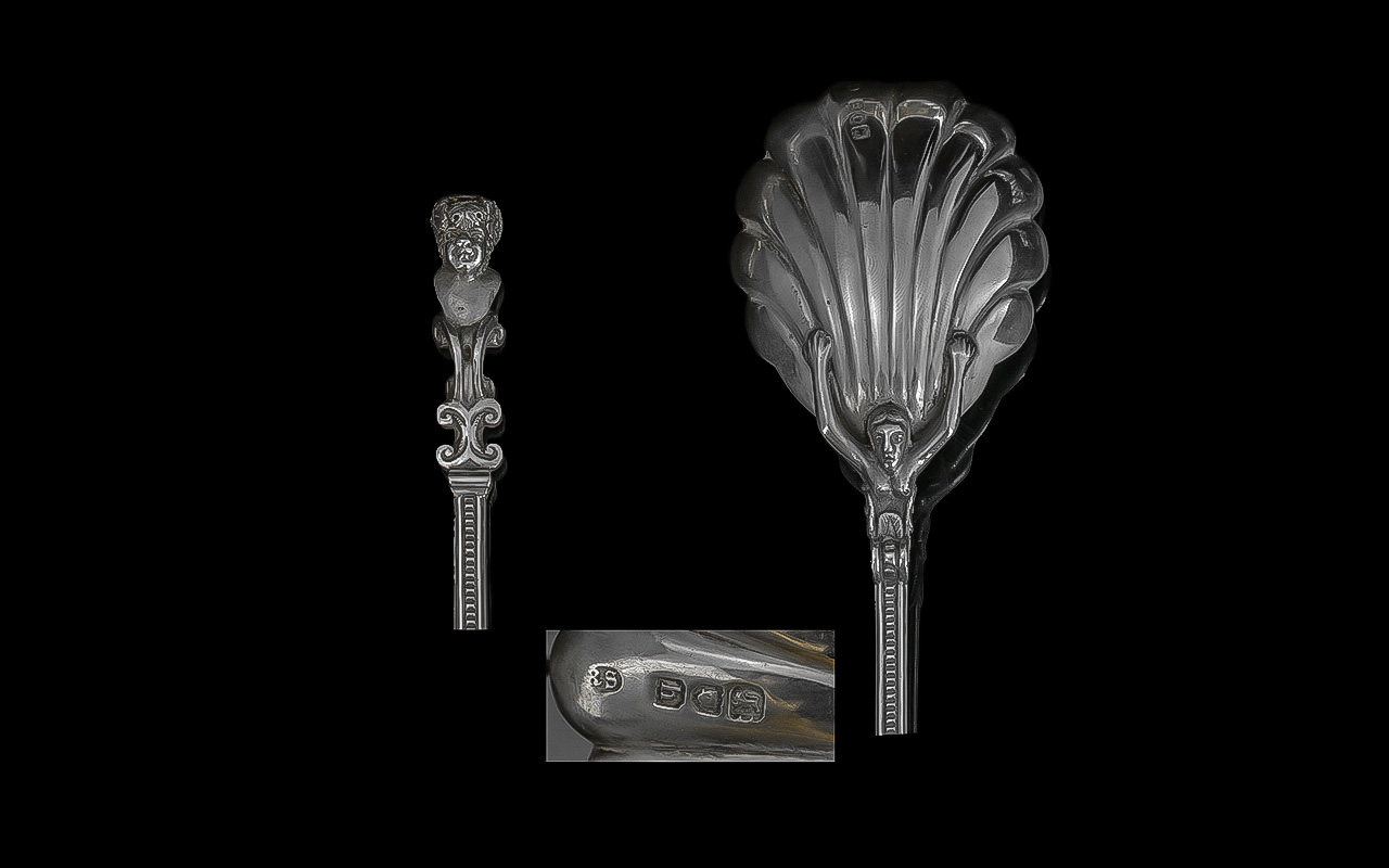 Edwardian Period 1901 - 1910 Fine Quality Pair of Sterling Silver Preserve Spoons with Figural - Image 3 of 3