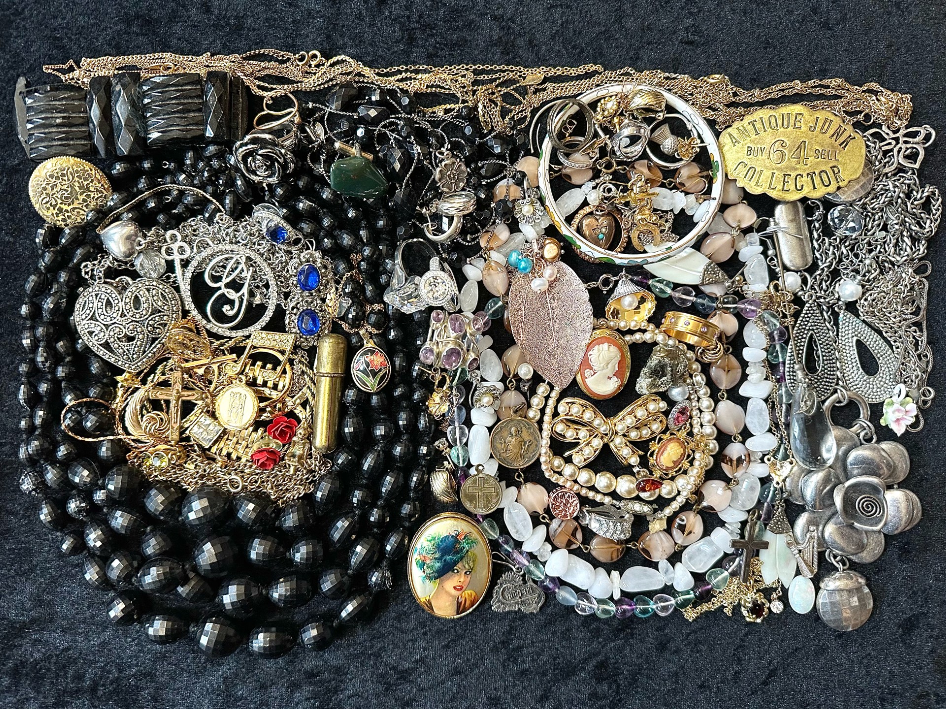 Box of Quality Costume Jewellery, comprising chains, beads, brooches, pendants, bracelets,