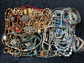 Collection of Vintage Costume Jewellery, comprising beads, earrings, necklaces, brooches, bracelets,