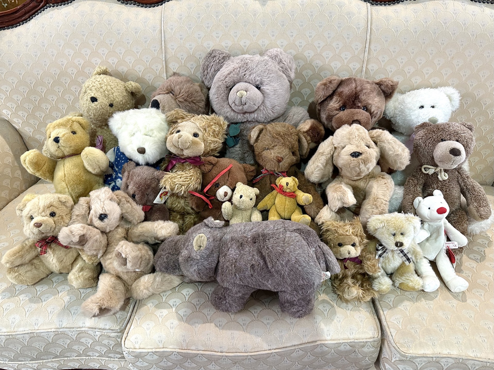 Box of Teddy Bears, including Gund, assorted Russ, all shapes and sizes and colours. Lovely