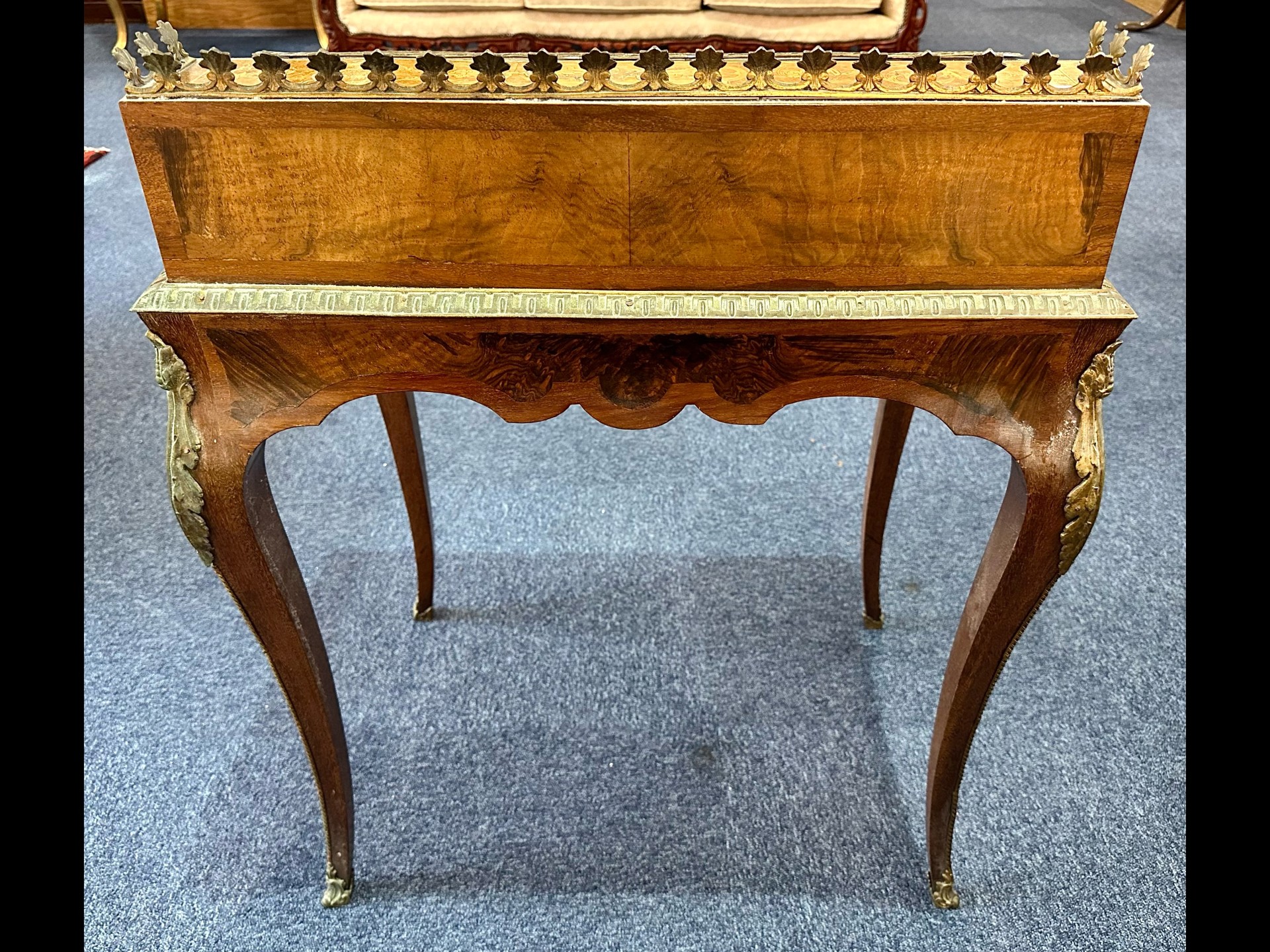 A 19th Century French Ladies Bonheur De Jour Writing Desk of typical form with gilt brass gallery - Image 3 of 7