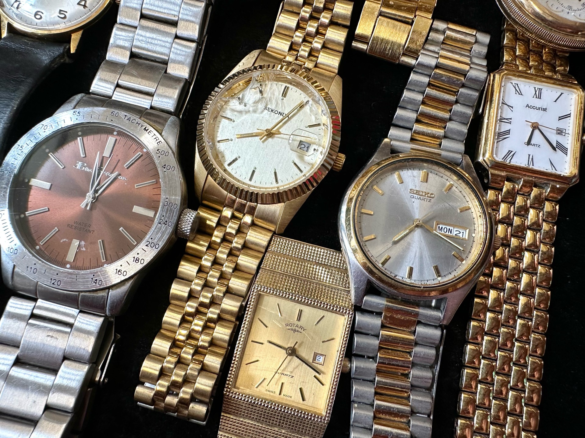 Collection of Assorted Ladies & Gentleman's Wristwatches, bracelet and leather straps, including - Bild 2 aus 4