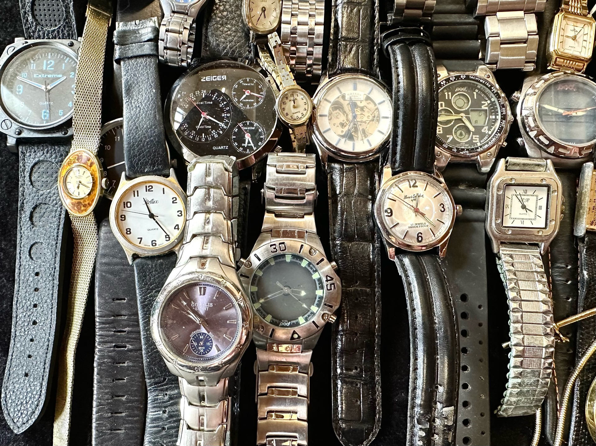 Large Collection of Ladies & Gentleman's Wristwatches, bracelet and leather straps, makes include - Bild 3 aus 5