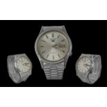 Seiko 5 Gents Stainless Steel Automatic Day-Date Wrist Watch, With Silvered Dial, Water Resistant,