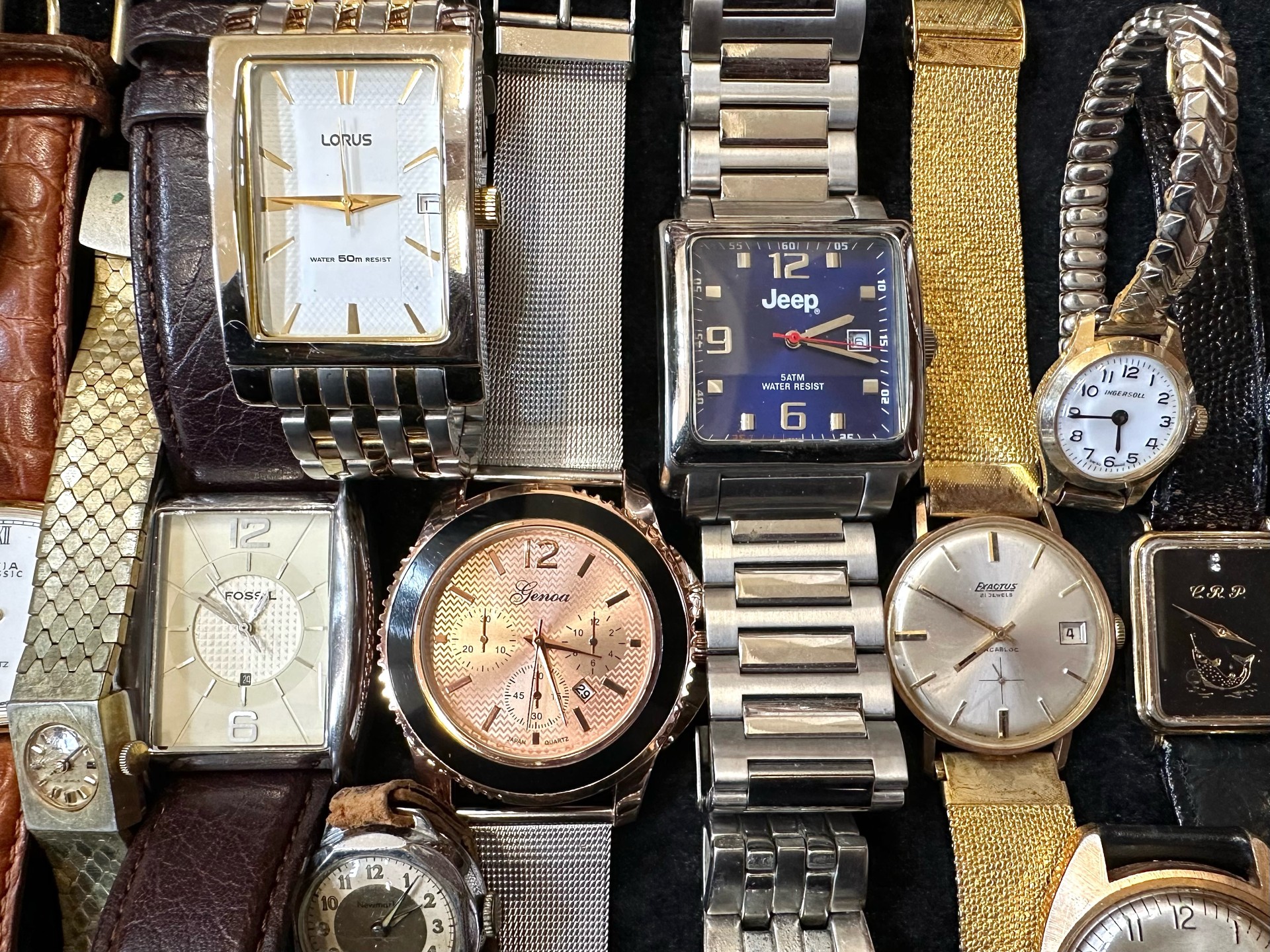 Collection of Ladies & Gentleman's Wristwatches, leather and bracelet straps, makes include Timex, - Image 3 of 4