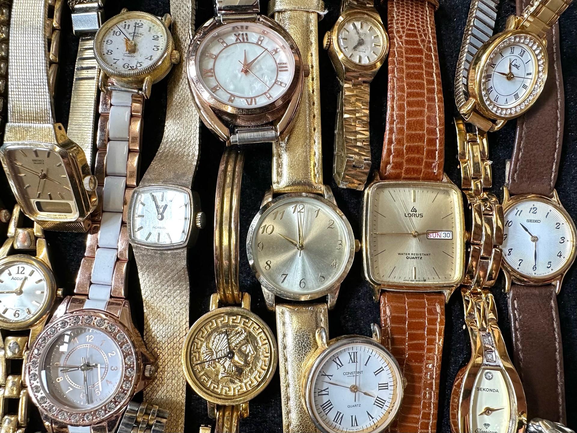 Collection of Ladies & Gentlemen's Wristwatches, leather and bracelet straps, various makes - Image 3 of 3