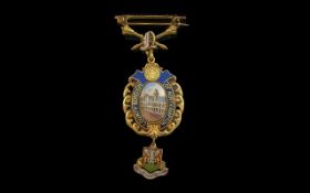 World War 1 interest. Superb quality Mayoress of the County borough of Northampton 9ct gold and