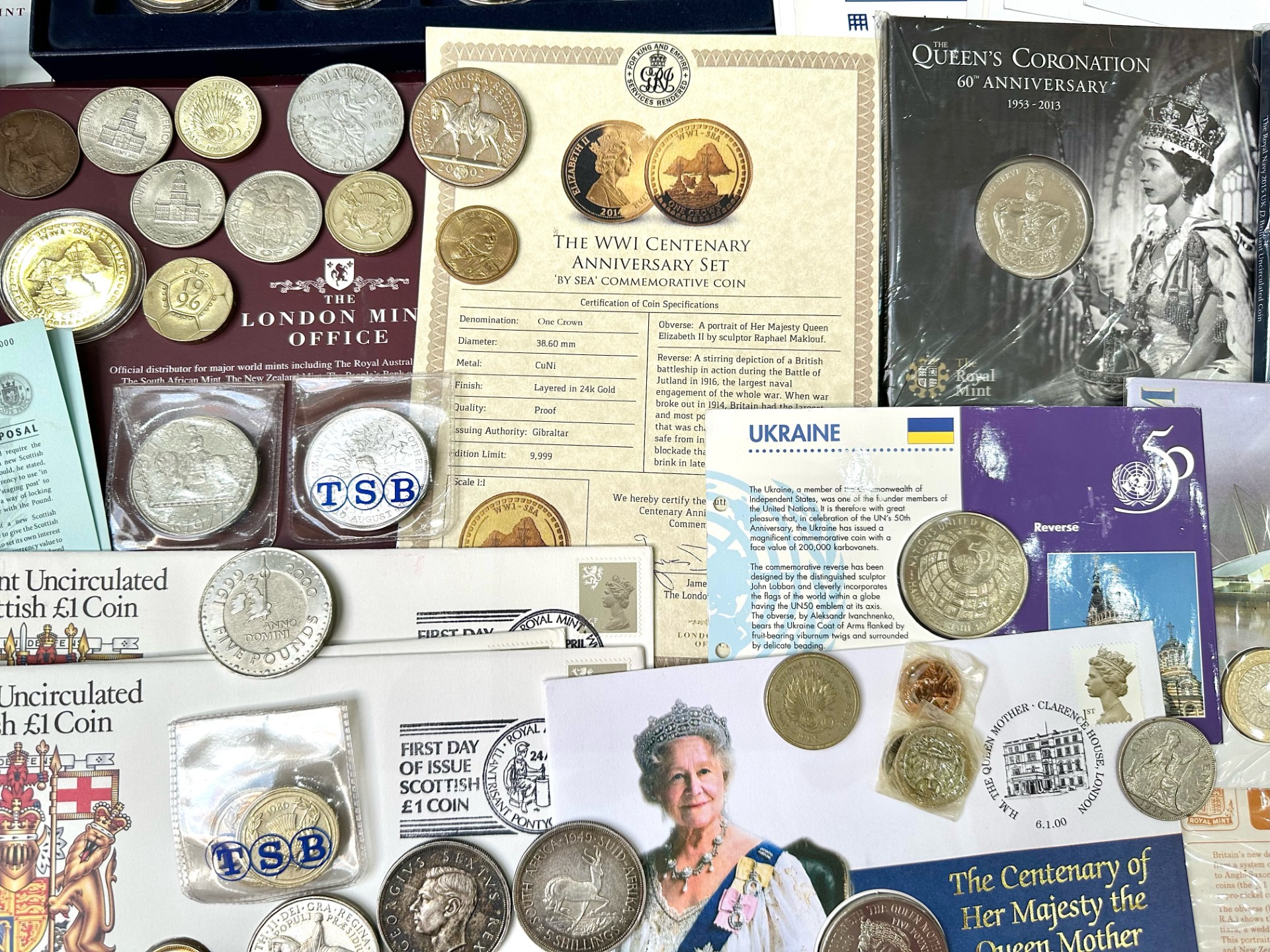 Large Collection of Coins. lots of royal mint and others. - Image 5 of 6