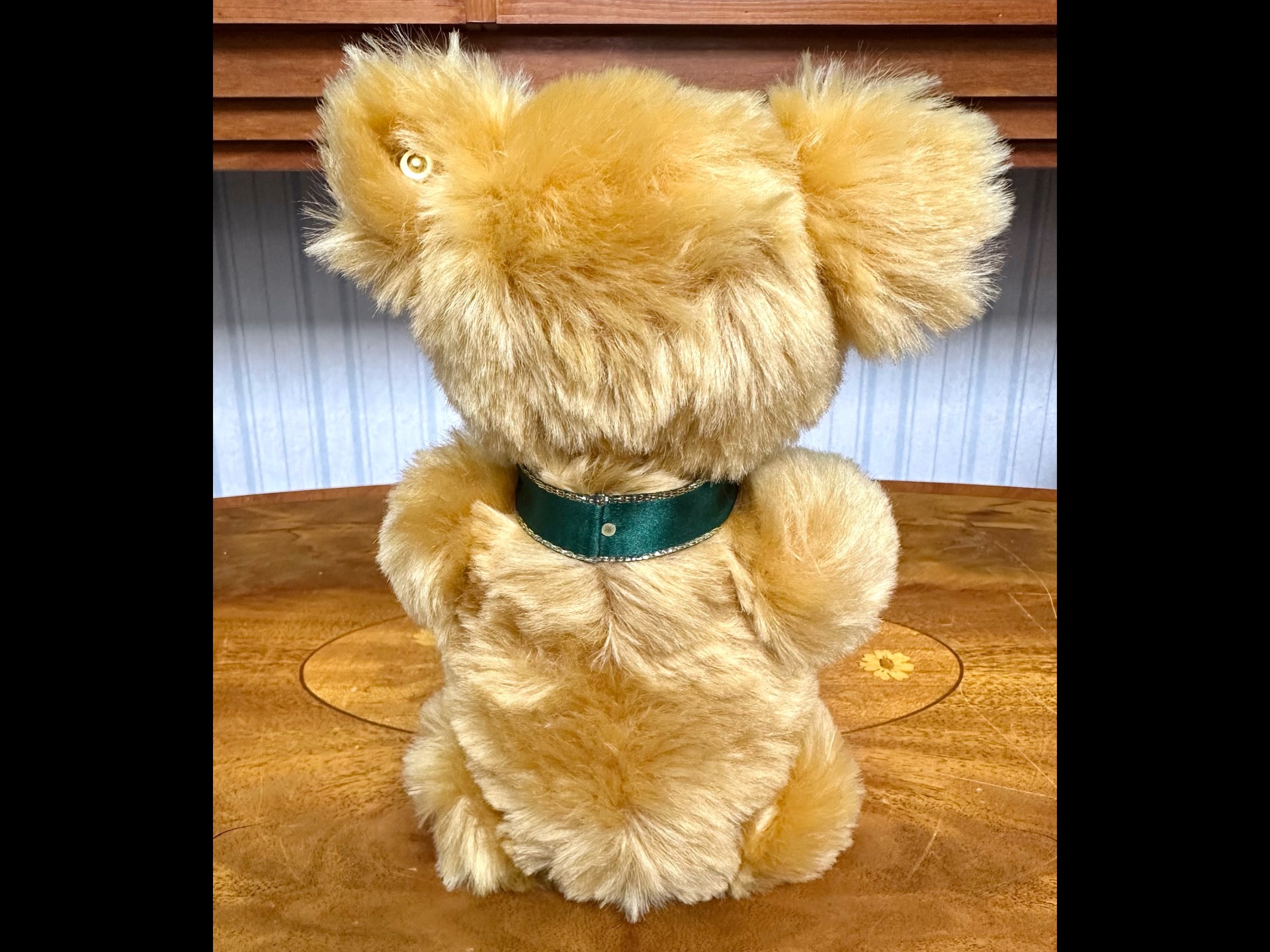 Steiff Jointed 2001 Danbury Mint Edition Teddy Bear, glass eyes, moveable joints, leather paws. - Image 2 of 3