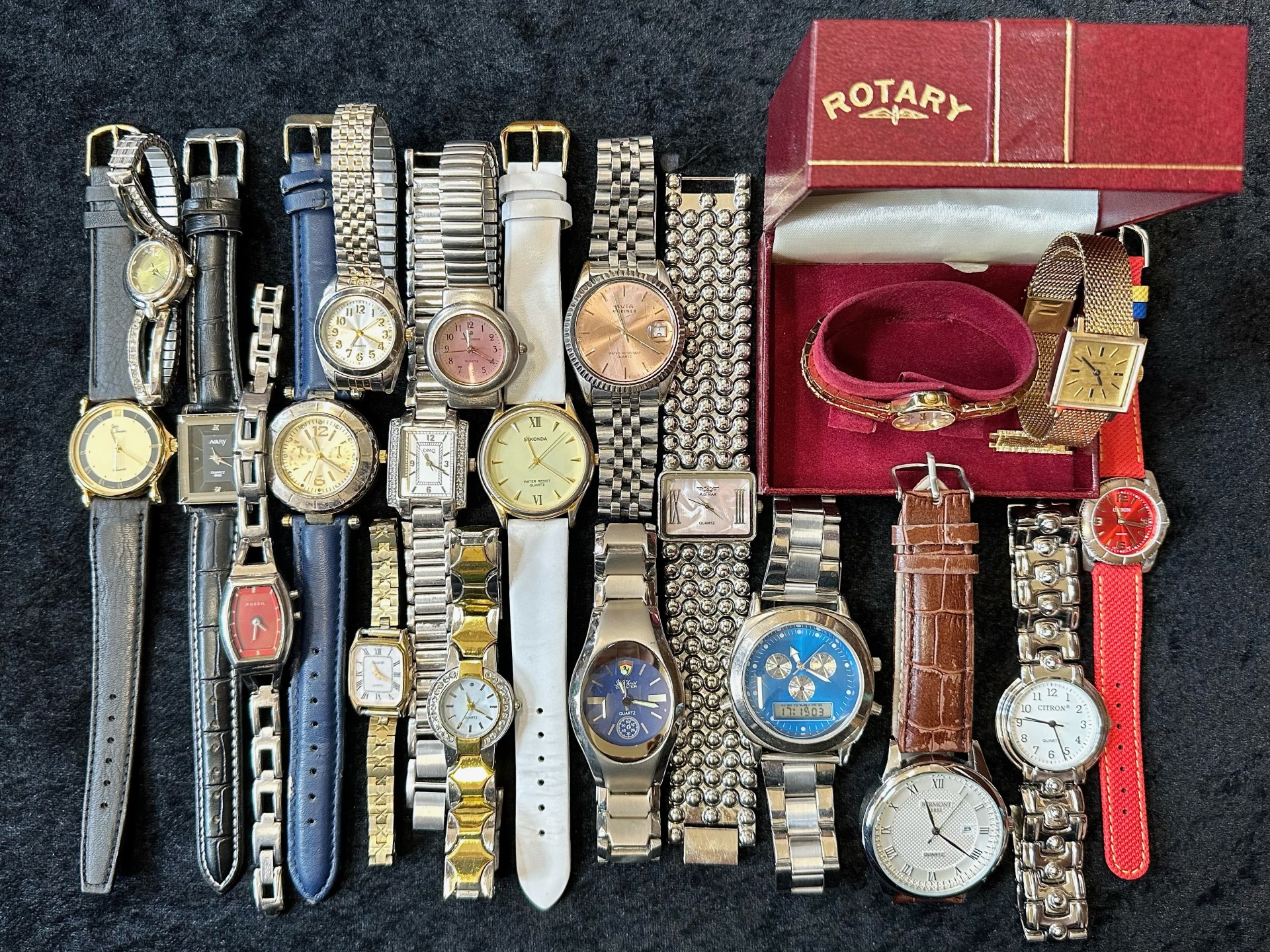 Collection of Ladies and Gent's Wristwatches, all in working order, 20 in total. Various makes,