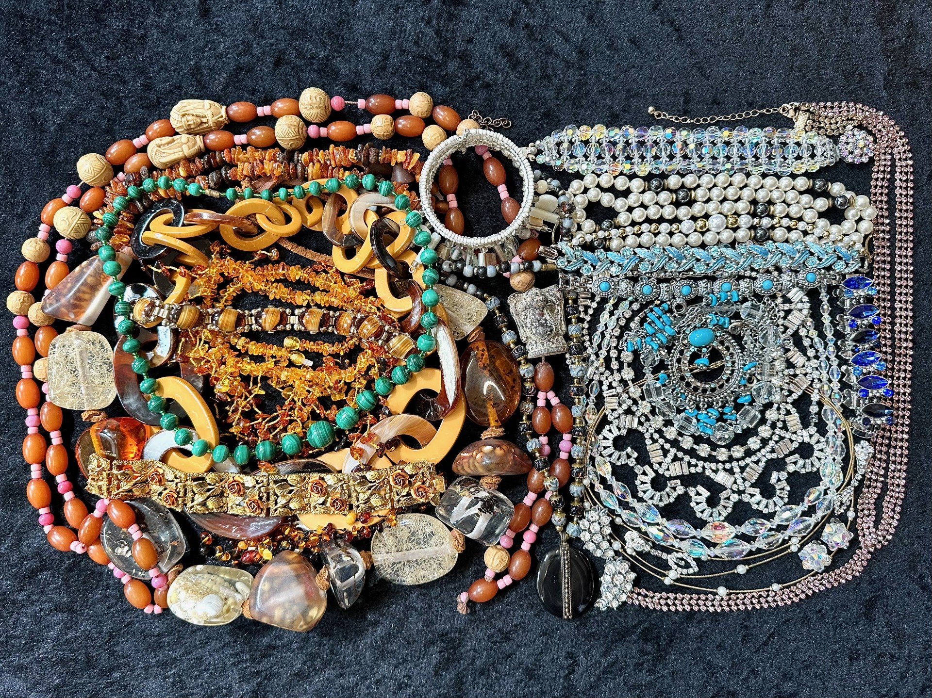 Costume jewellery amber - malachite - glass necklaces. large amount of costume jewellery,
