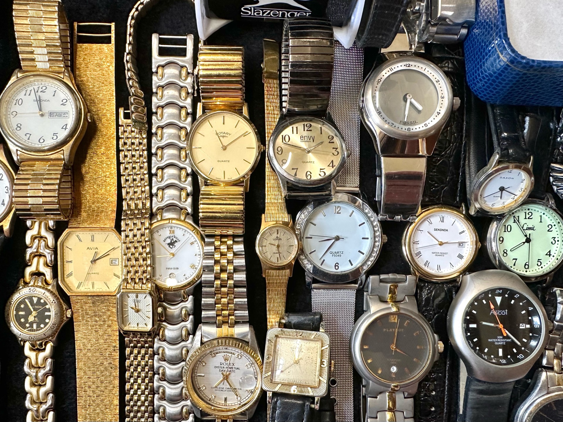 Collection of Ladies & Gentlemen's Wristwatches, leather and bracelet straps, various makes - Image 2 of 5