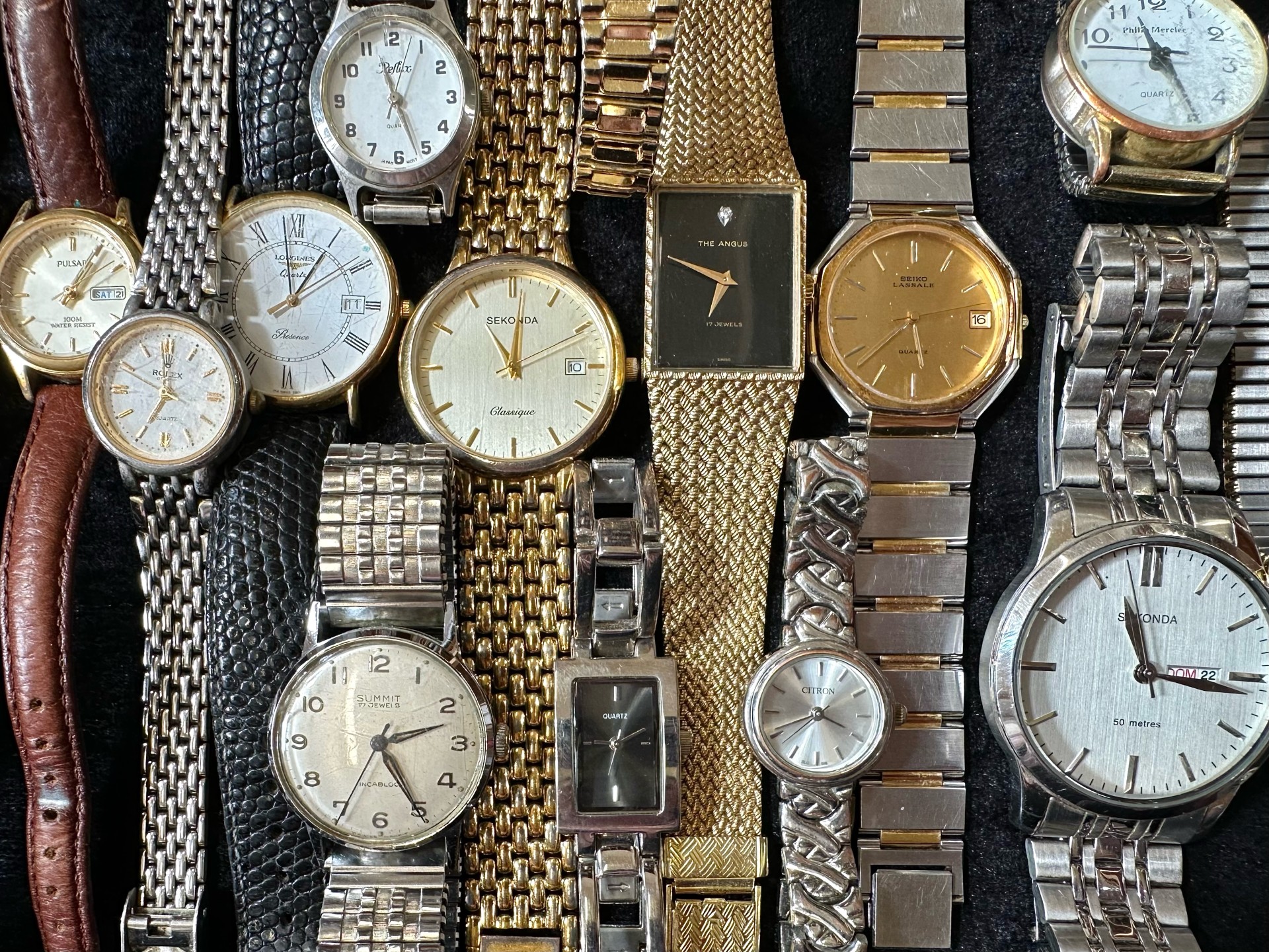 Collection of Ladies & Gentleman's Wristwatches, leather and bracelet straps, makes include The - Image 3 of 5
