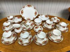 Royal Albert 'Old Country Roses' Tea Set, comprising eight teacups, seven saucers, nine side plates,