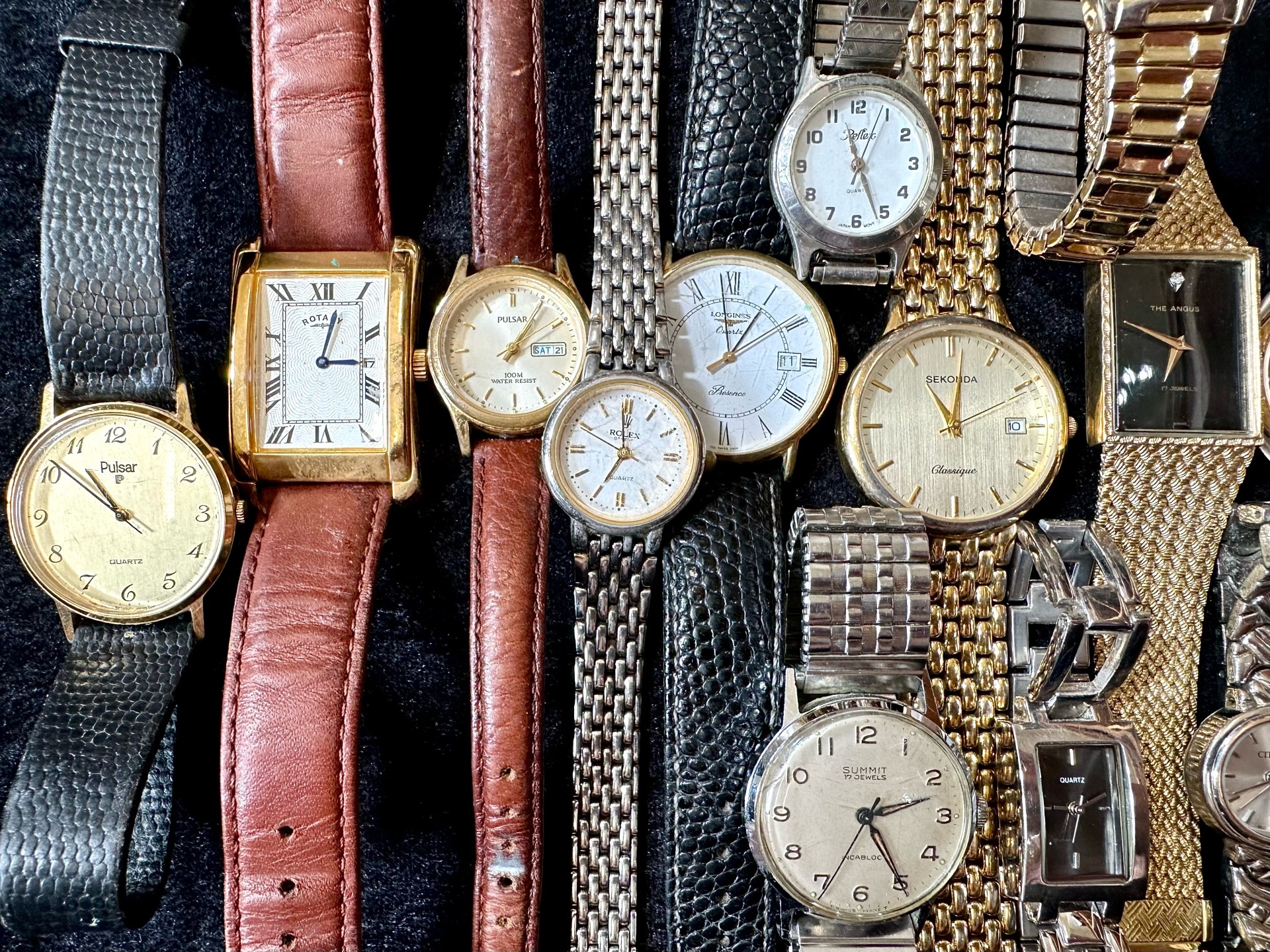 Collection of Ladies & Gentleman's Wristwatches, leather and bracelet straps, makes include The - Image 2 of 5