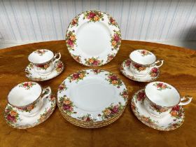 Royal Albert 'Old Country Roses' Set, comprising four cups, four saucers and six sandwich/cake