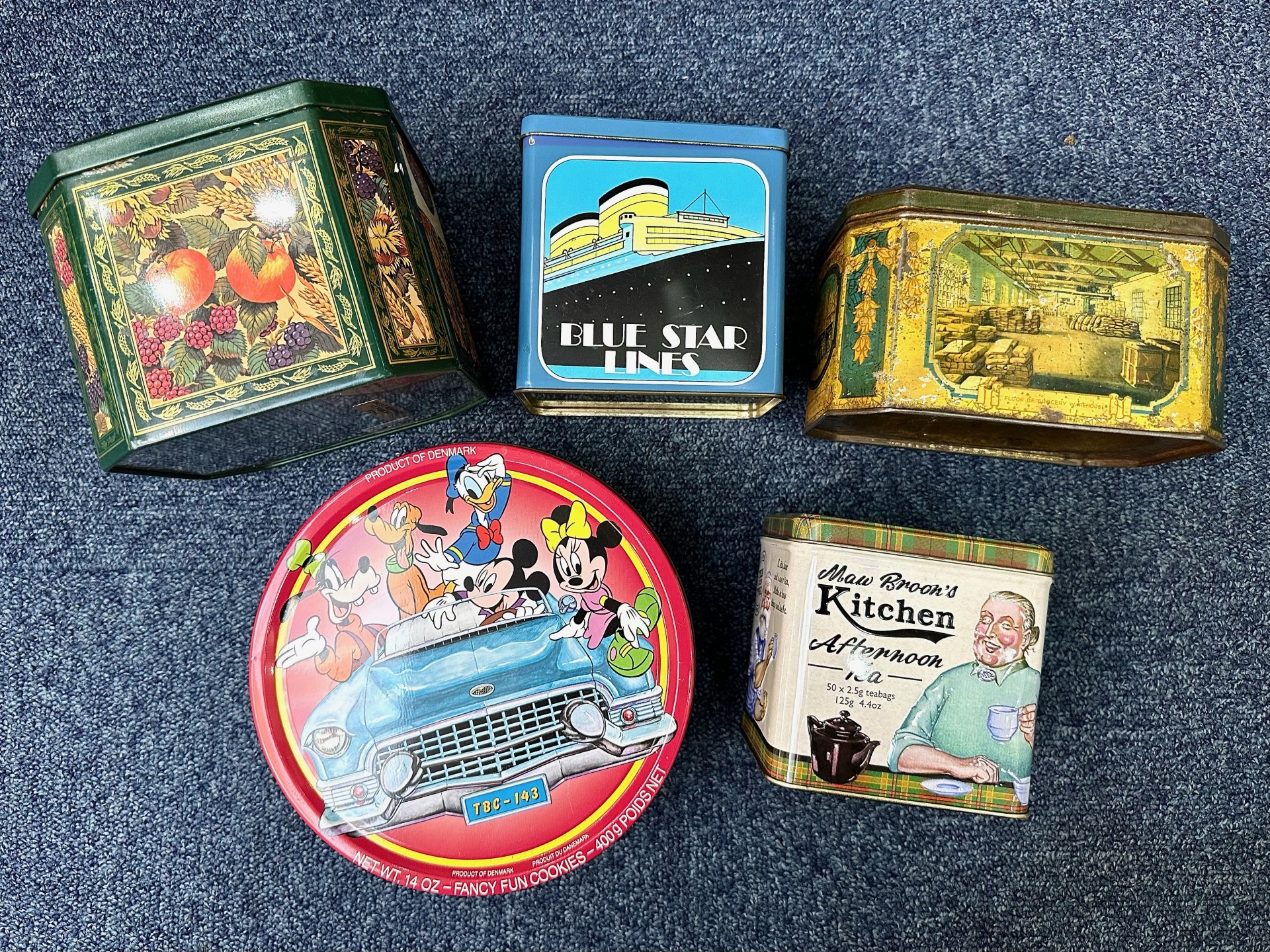 Five Advertising Tins, including a Jubilee Year 1931 tin, Mickey Mouse tin, 1990s biscuit tin, Ma - Bild 2 aus 2