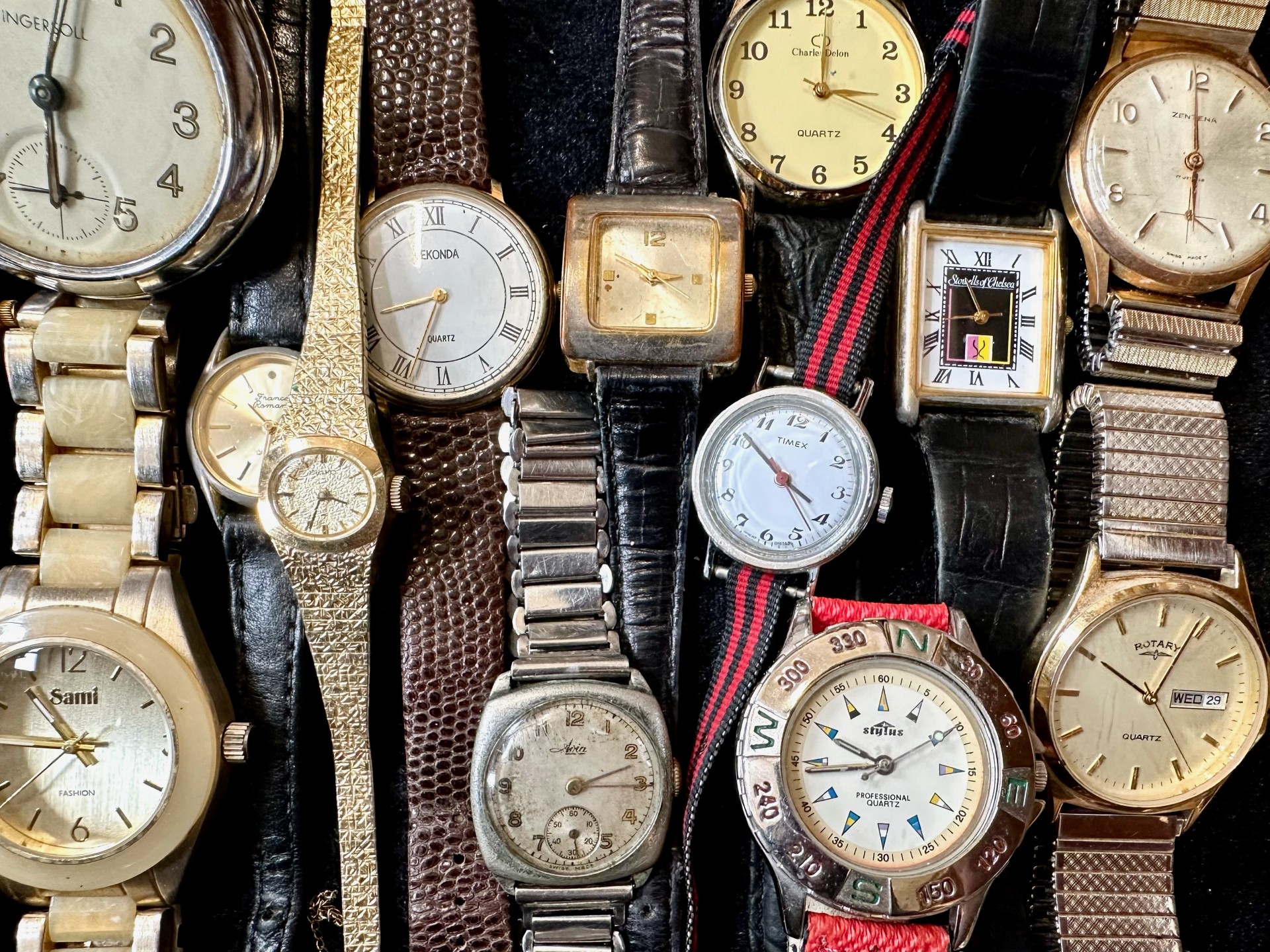 Collection of Ladies & Gentleman's Wristwatches, leather and bracelet straps, makes include Casio, - Image 4 of 6