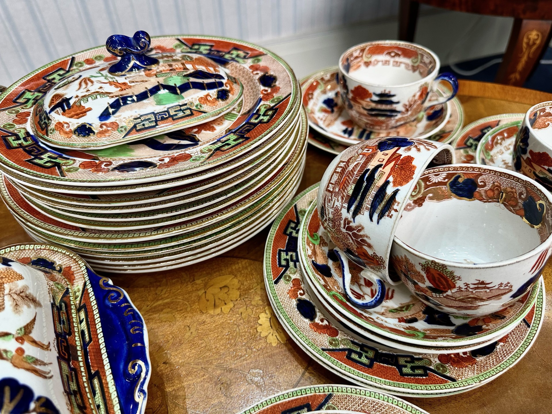 A Large Collection of Decorative Oriental Style Dinner Ware comprising of bowls, cups, side - Image 3 of 4