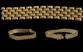 Ladies Pleasing Quality 18ct Gold Panther Design Bracelet - Marked 750 (18ct) Excellent Warm Gold