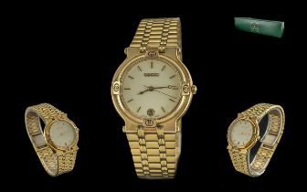 Gucci - deluxe and stylish gold on steel quartz wrist watch. ref no 9200m. features just-date