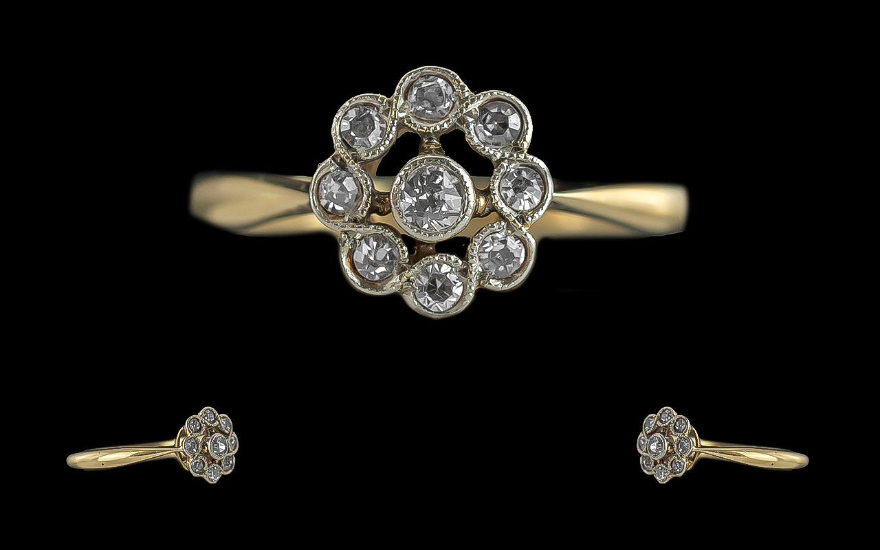 Ladies 1920's 18ct Gold Diamond Set Cluster Ring, flowerhead design, marked 18ct to interior of