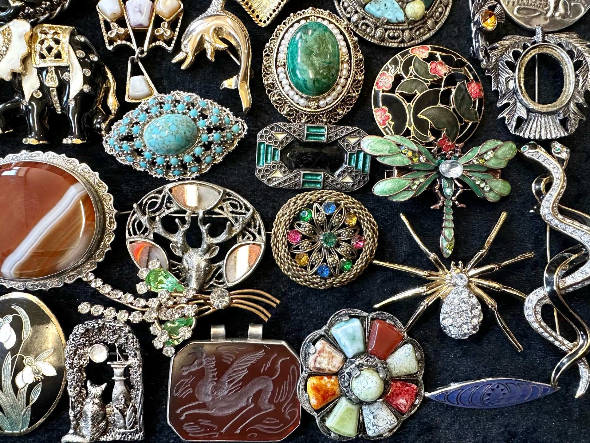 Large Collection of Costume Jewellery. antique to mid century costume jewellery, Scottish - Image 2 of 3