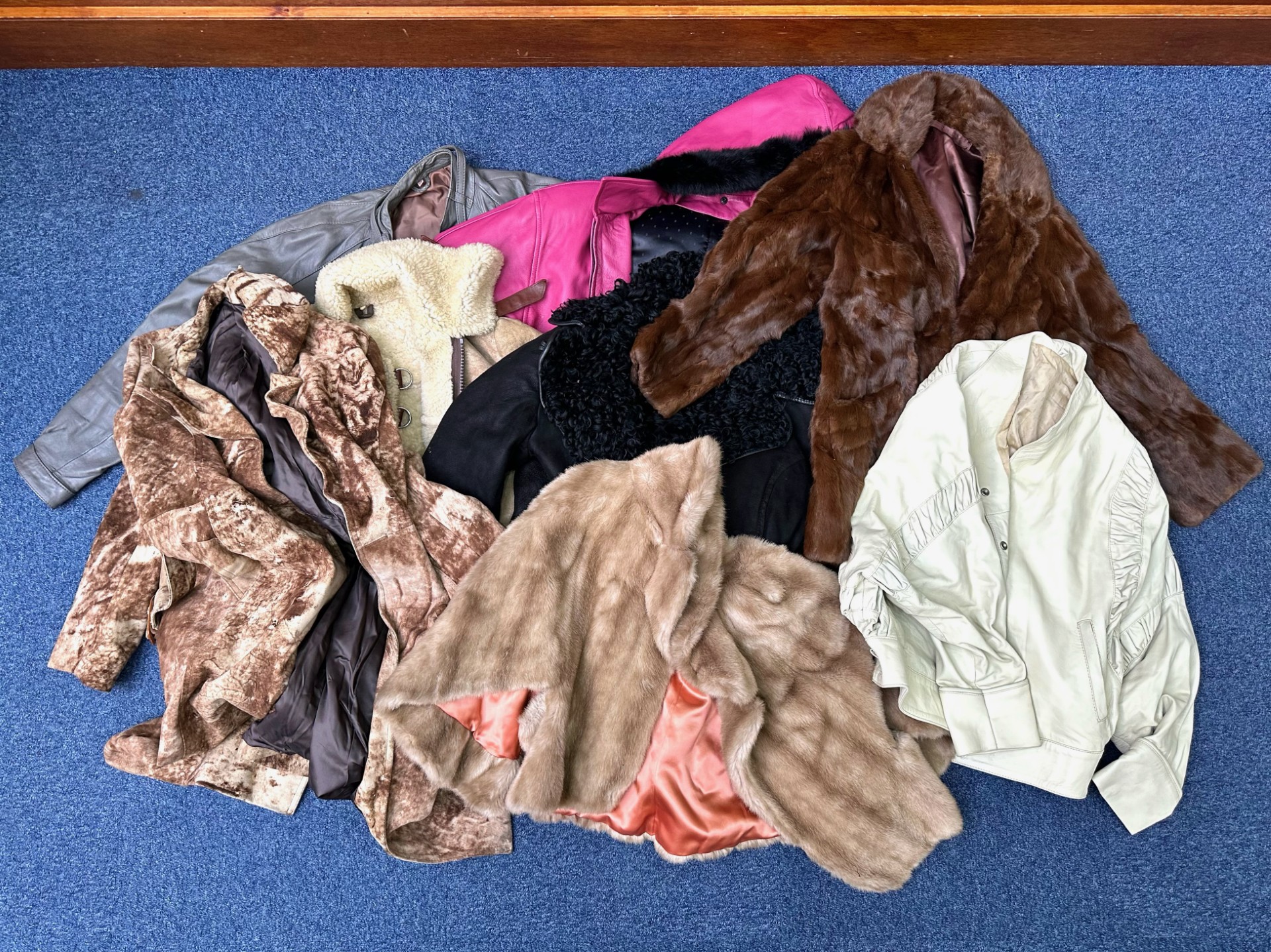 Collection of Coats, to include a grey leather bomber jacket, sheepskin jacket 42'', black sheepskin