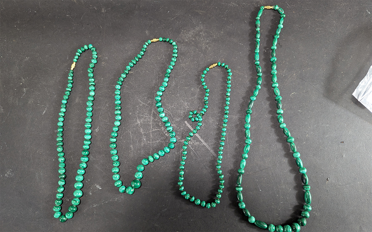 A Collection of Malachite Pendants and C - Image 2 of 2