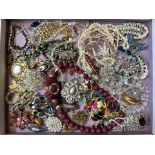 Collection of Costume Jewellery, compris