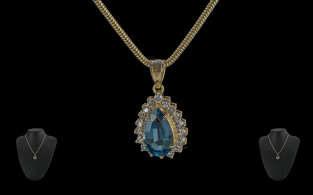 Ladies 14ct Gold & Diamond Pendant, set - Image 2 of 2