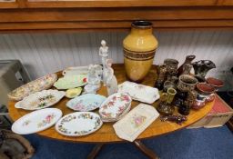 Collection of Pottery & Porcelain, comprising Royal Chelsea, Carleton Ware, Royal Winton, Radford,