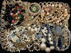 Collection of Quality Costume Jewellery, comprising pearls, chains, beads, bracelets, brooches,