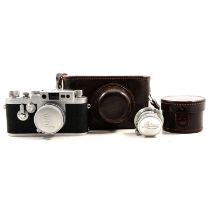 Leica - a IIIG 35mm camera with box, case, lens hood, Summaron wide angle lens.