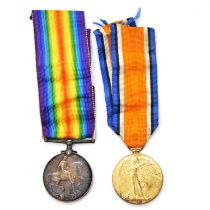 Medals - A WW1 pair to 36071 Pte A Barratt Linc. R.