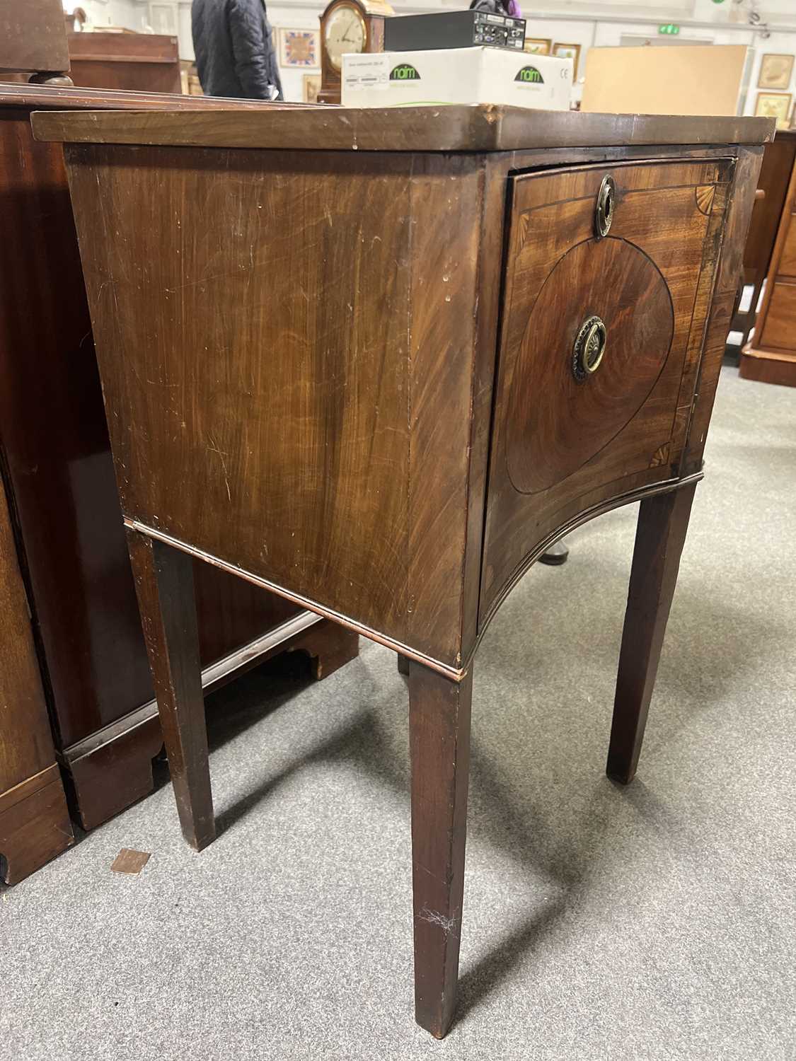 Pair of Victorian mahogany bedside cupboards - Image 9 of 13