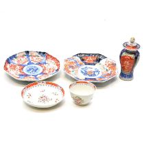 Small Chinese porcelain vase and cover, pair of Imari plates, and a New Hall teabowl and saucer