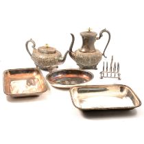 Edwardian plated oval breakfast dish, width 26cm; a plated spirit kettle; Britannia Metal four-piece