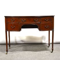 Small bowfront mahogany sideboard/ sidetable