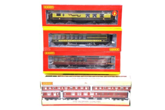 Hornby OO gauge model railway coach and coach packs, four including ref ...