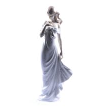 Lladro, A Flower’s Whisper 6918