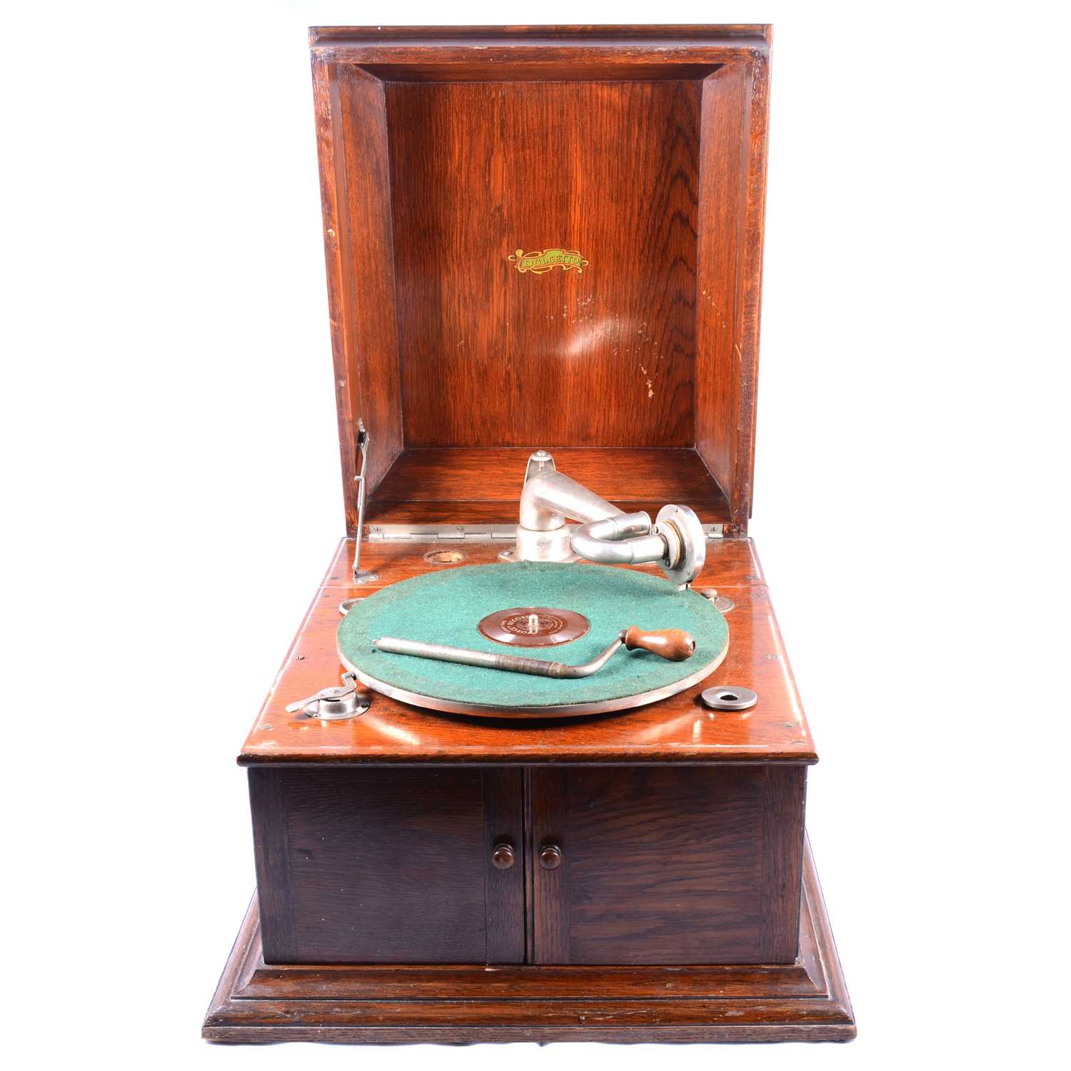 Oak cased gramophone,